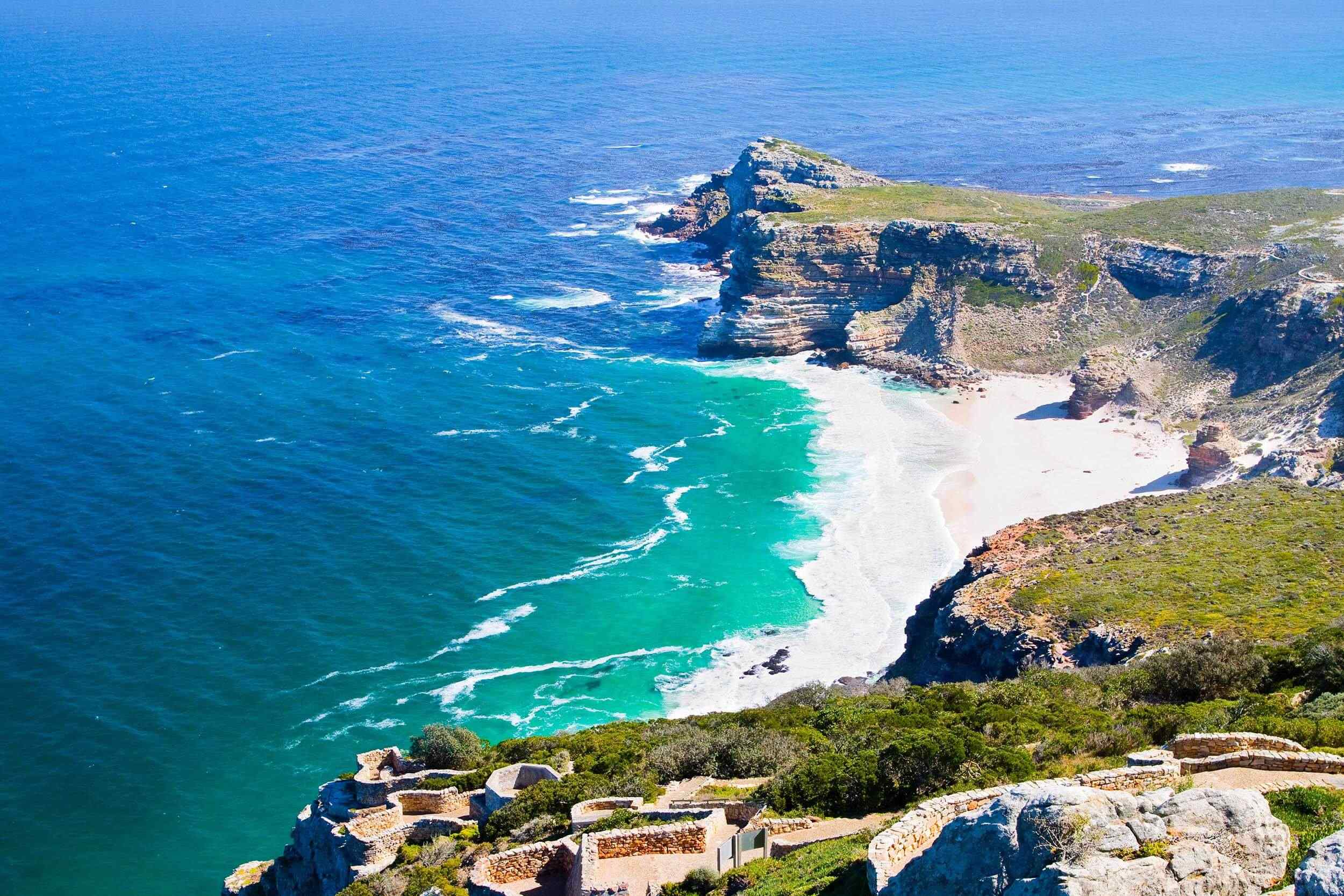 https://www.rizzvacations.com/wp-content/uploads/2018/08/post_capetown_03.jpg